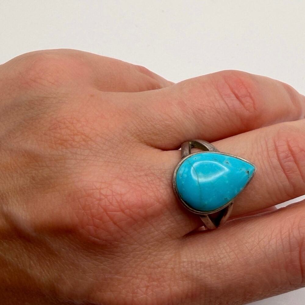 Vintage Sterling Silver 925 MK Thailand Pear Turquoise Cabochon Ring Size 8